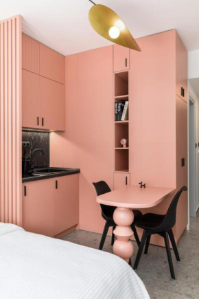 Lorian Suite by Alchemia